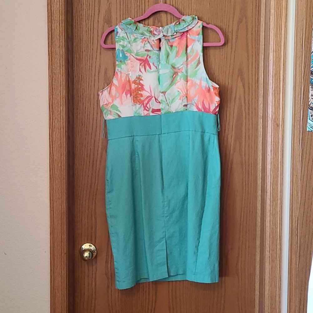 Dress - Picture 4 of 4